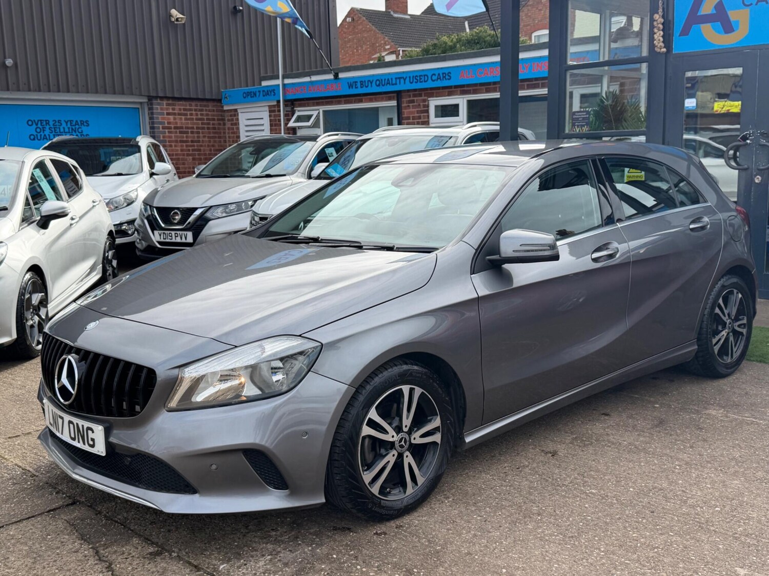 Used Mercedes-Benz A-Class for sale - 77637652: Photo 40