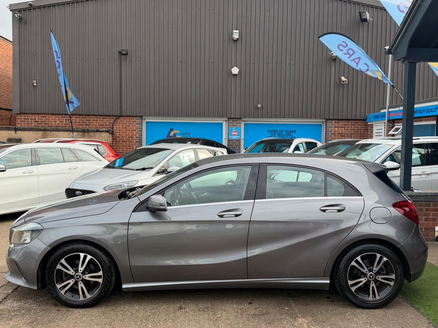 Used Mercedes-Benz A-Class for sale - 77637652: Photo 44