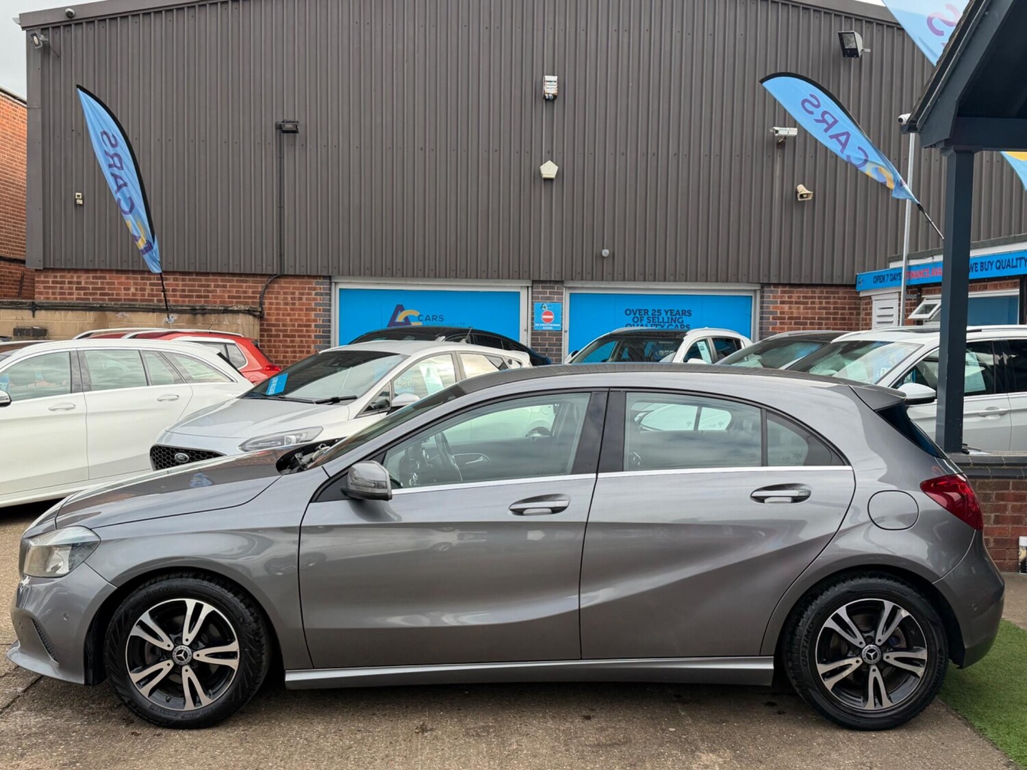 Used Mercedes-Benz A-Class for sale - 77637652: Photo 9