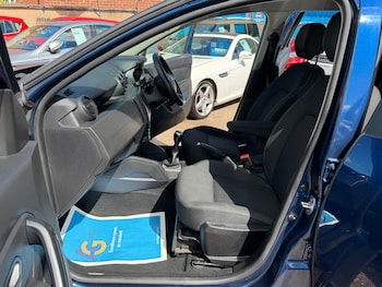 Used Dacia Duster 2019 for sale - 78923414: Photo