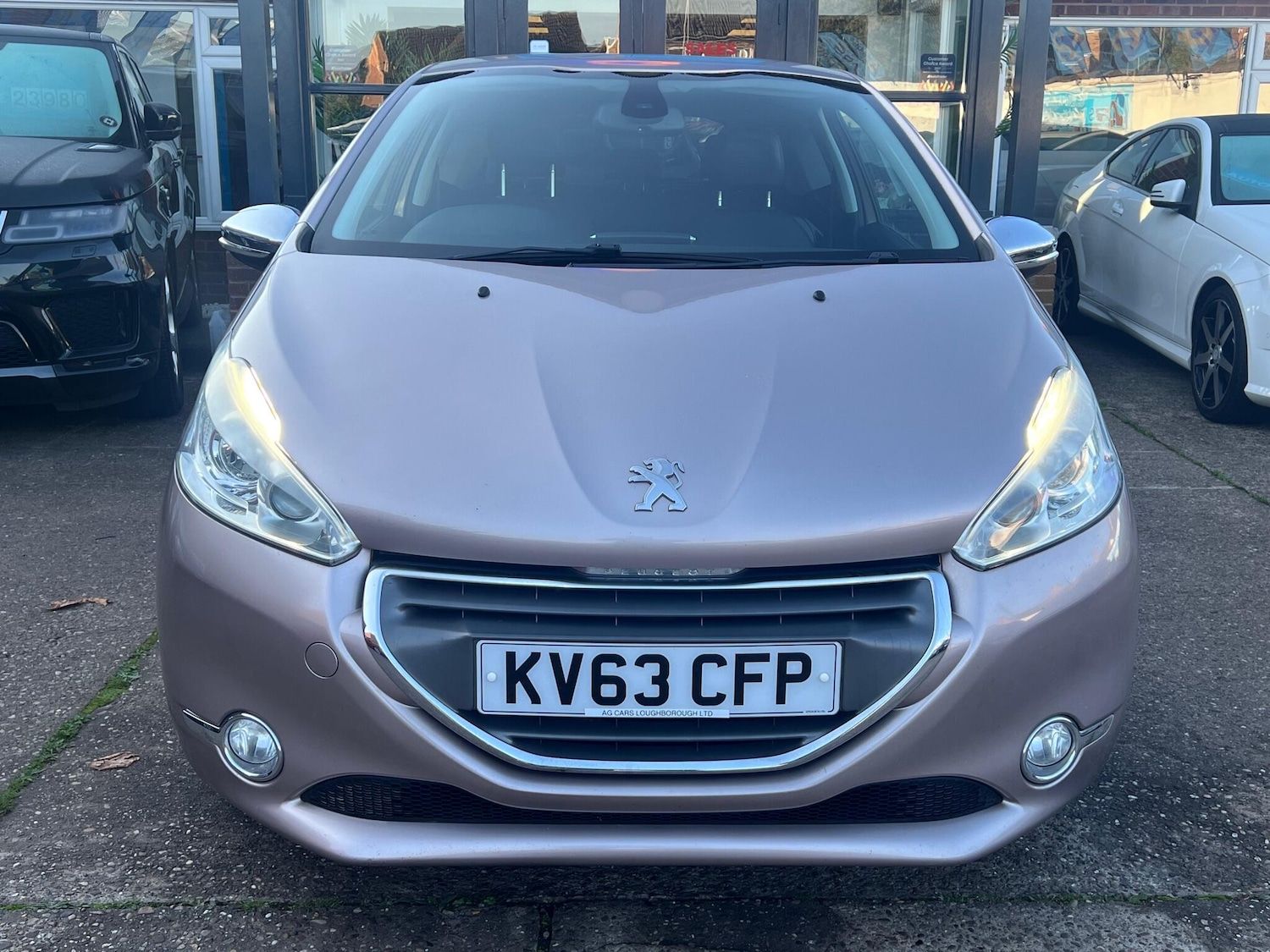 Used Peugeot 208 2013 for sale - 76073089: Photo 11