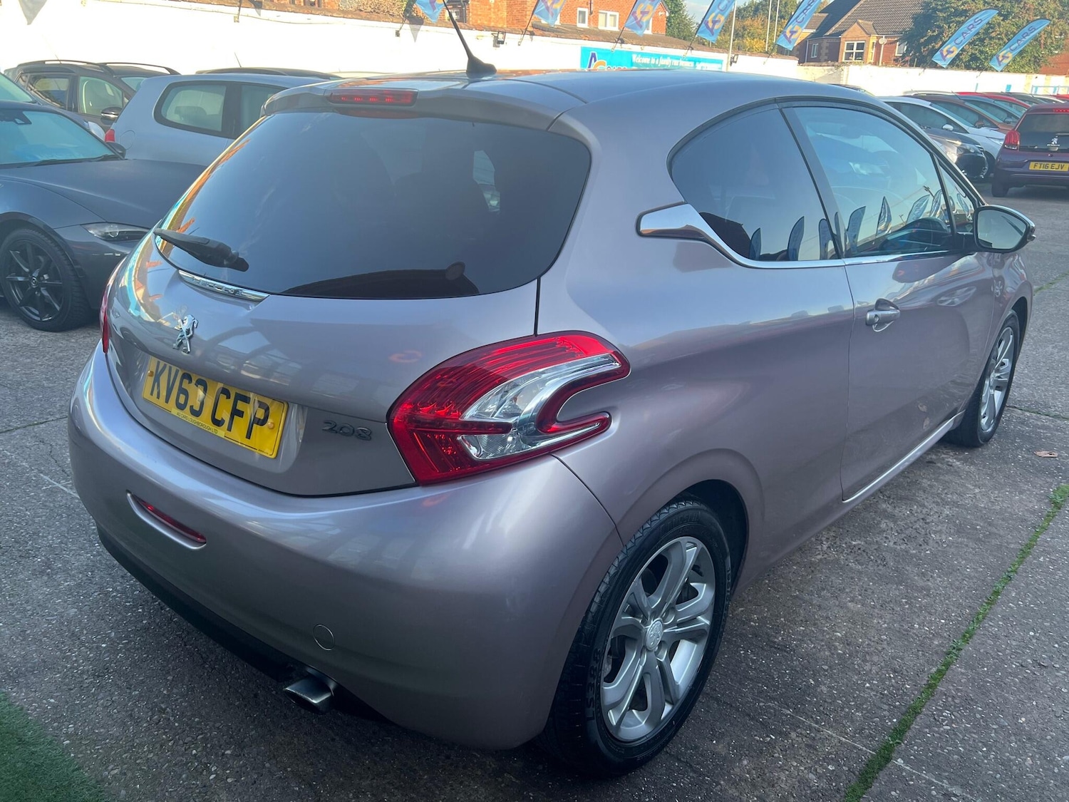 Used Peugeot 208 2013 for sale - 76073089: Photo 16