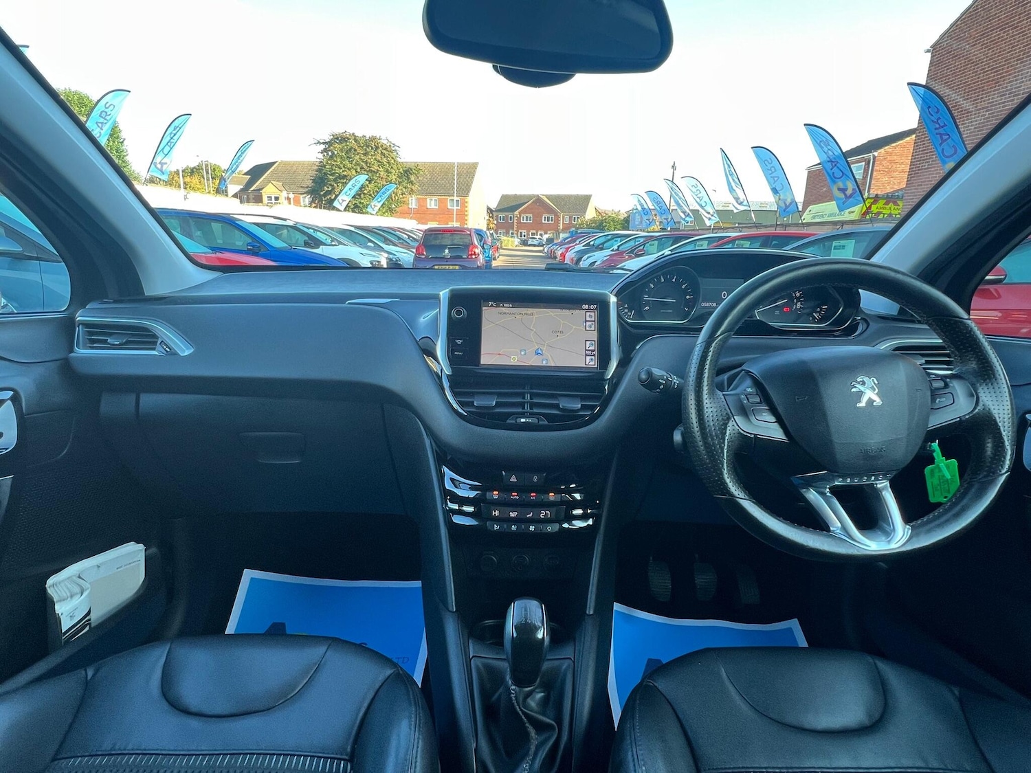 Used Peugeot 208 2013 for sale - 76073089: Photo 2