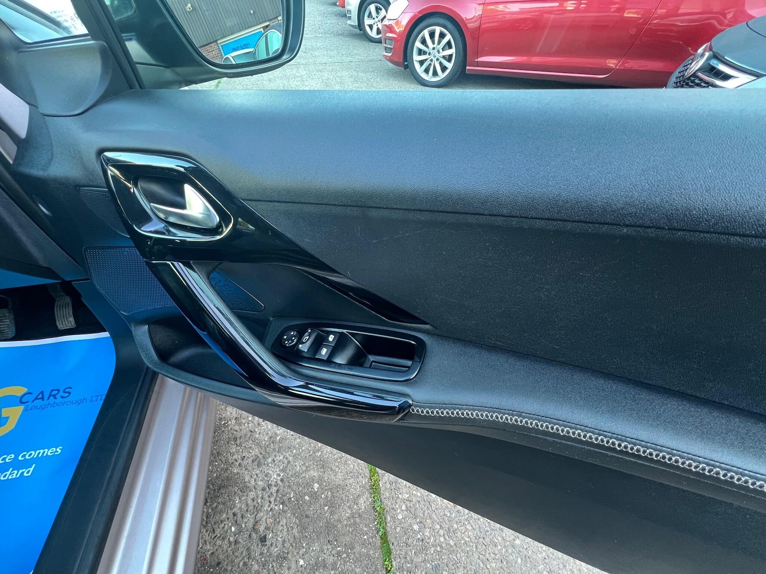 Used Peugeot 208 2013 for sale - 76073089: Photo 39