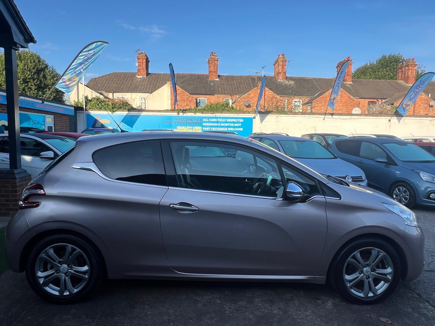 Used Peugeot 208 2013 for sale - 76073089: Photo 46