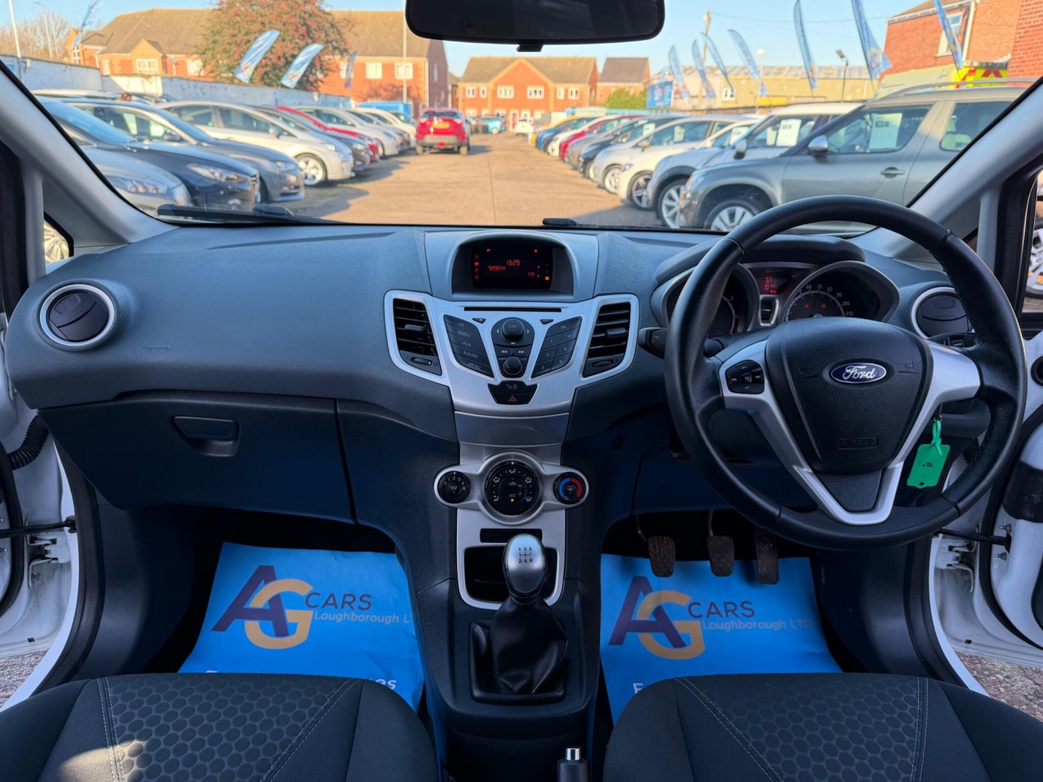 Used Ford Fiesta 2011 for sale - 77144414: Photo 2