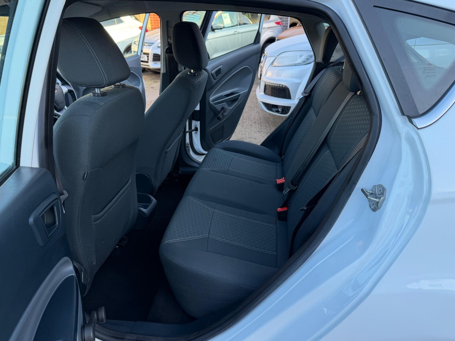 Used Ford Fiesta 2011 for sale - 77144414: Photo 5