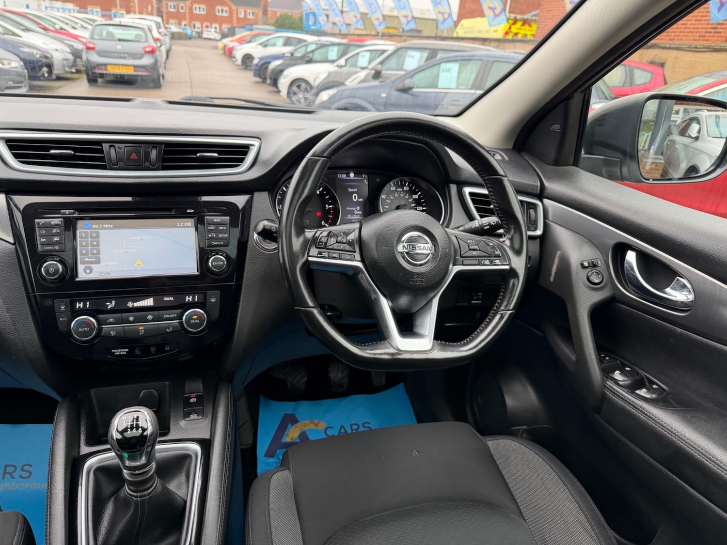 Used Nissan Qashqai for sale - 77215424: Photo 23