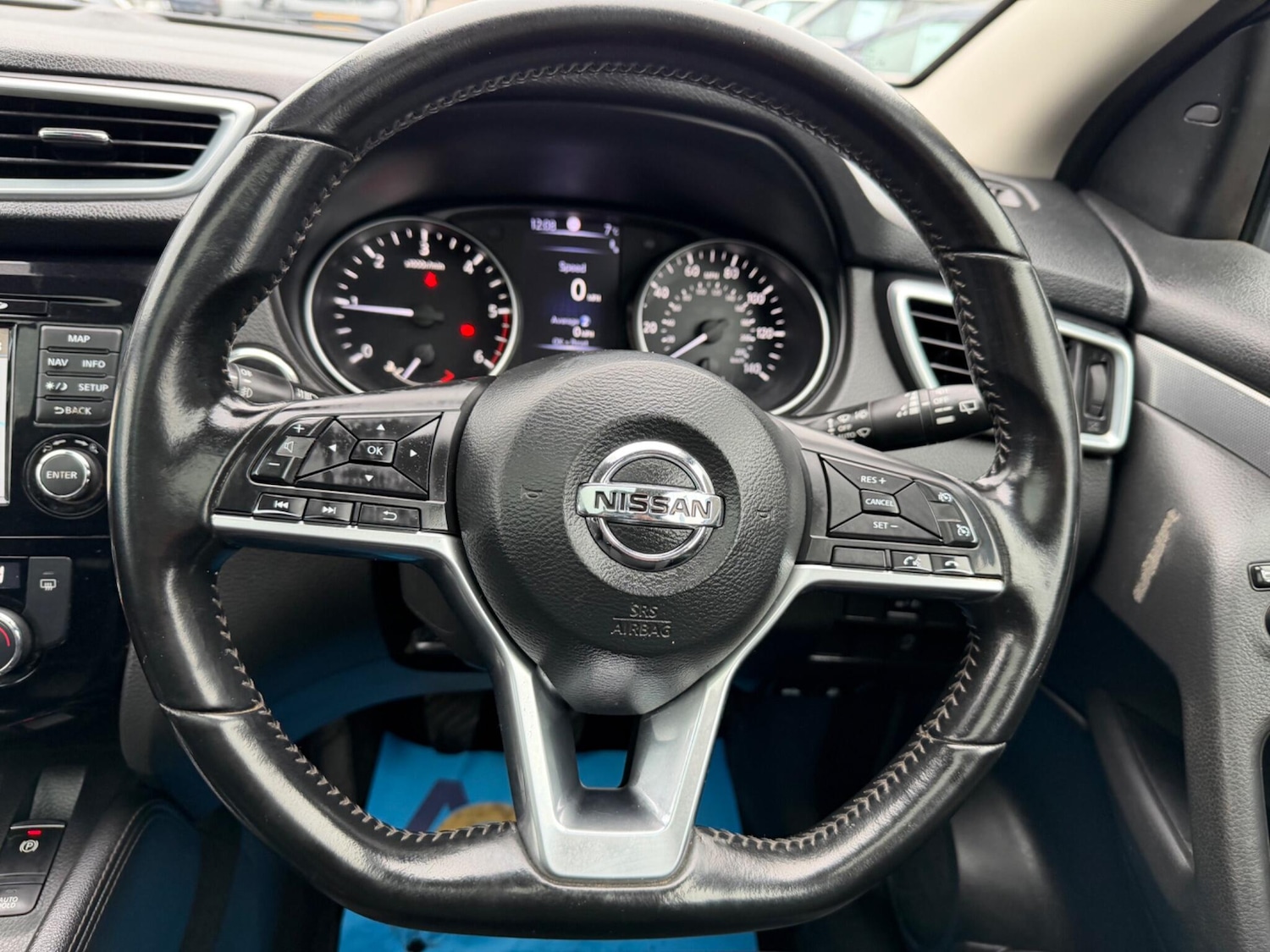 Used Nissan Qashqai for sale - 77215424: Photo 24