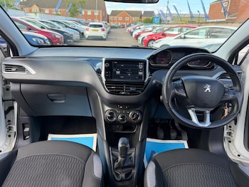 Used Peugeot 208 2015 for sale - 78527676: Photo