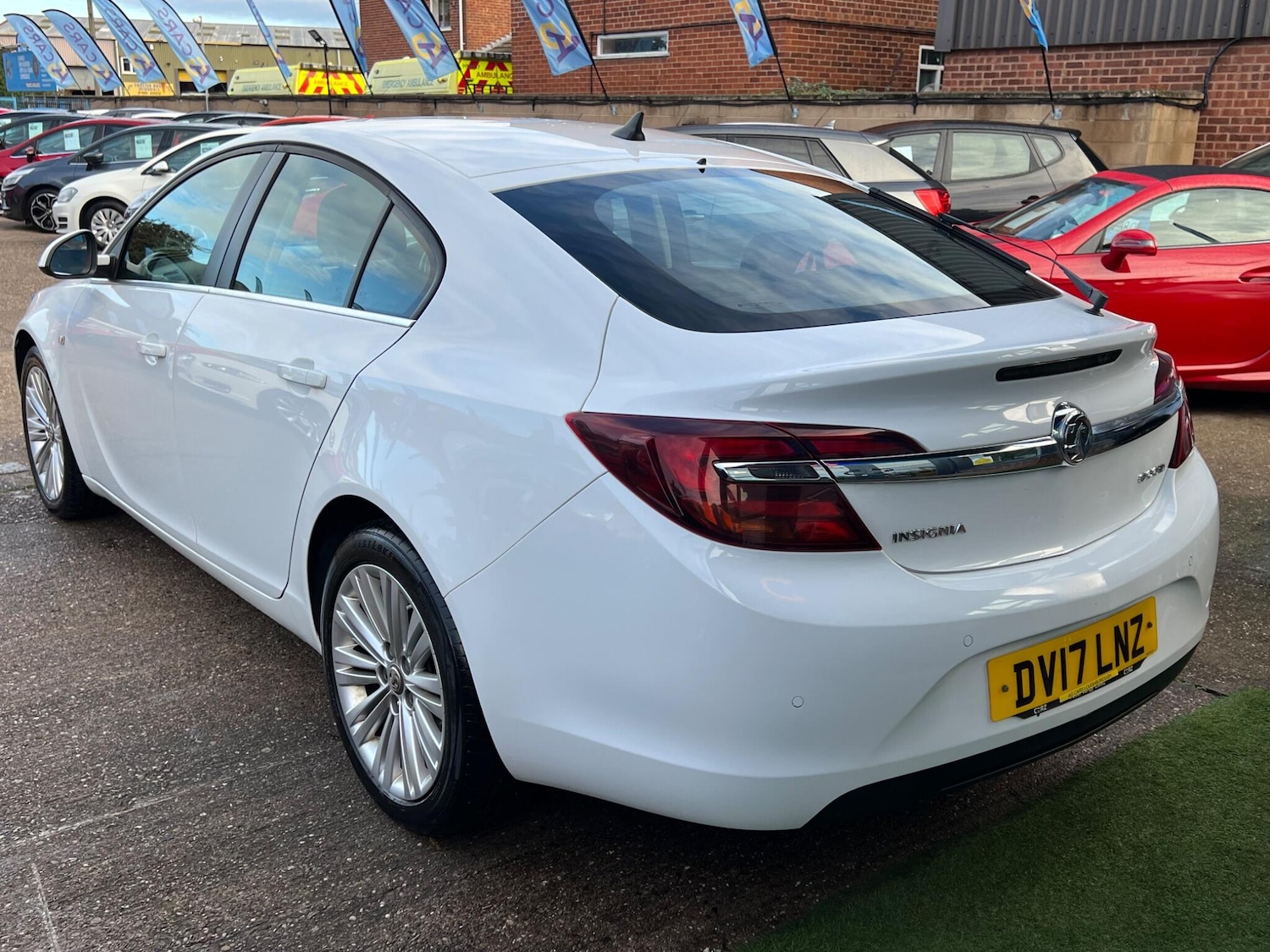 Used Vauxhall Insignia 2017 for sale - 77067318: Photo 11