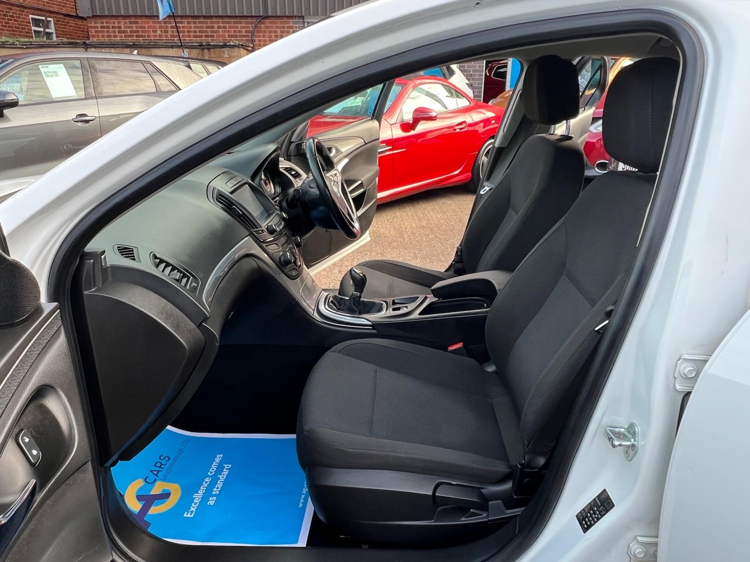 Used Vauxhall Insignia 2017 for sale - 77067318: Photo 4