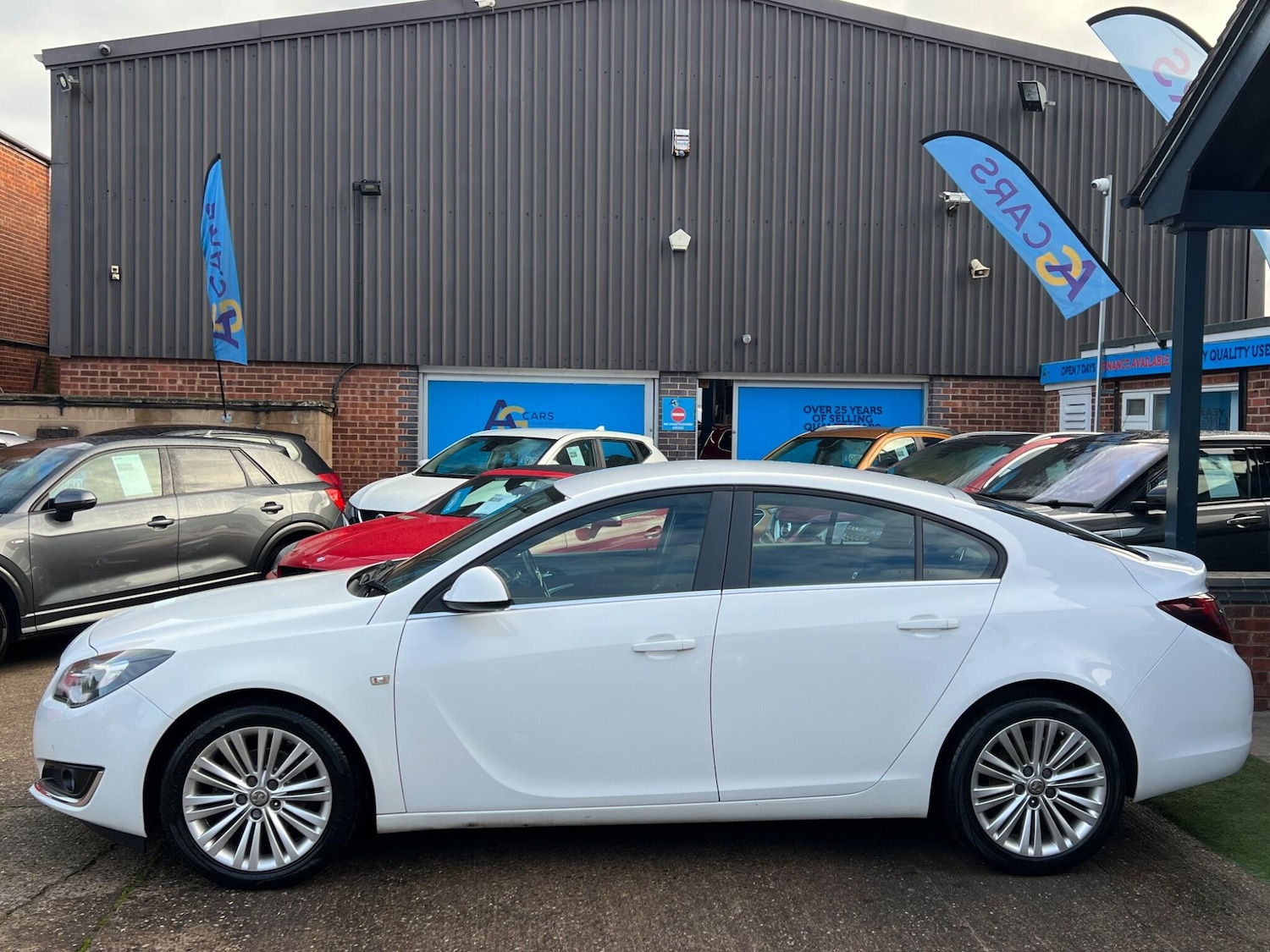Used Vauxhall Insignia 2017 for sale - 77067318: Photo 48