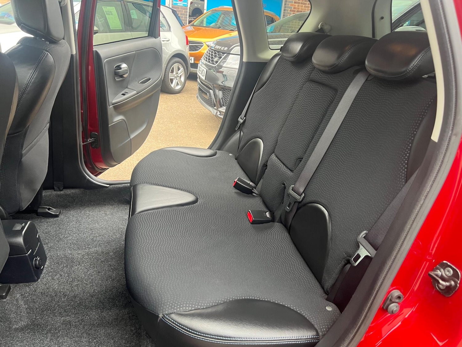 Used Nissan Note 2012 for sale - 76284447: Photo 5
