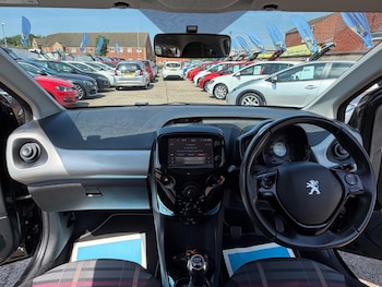 Used Peugeot 108 2014 for sale - 79212309: Photo