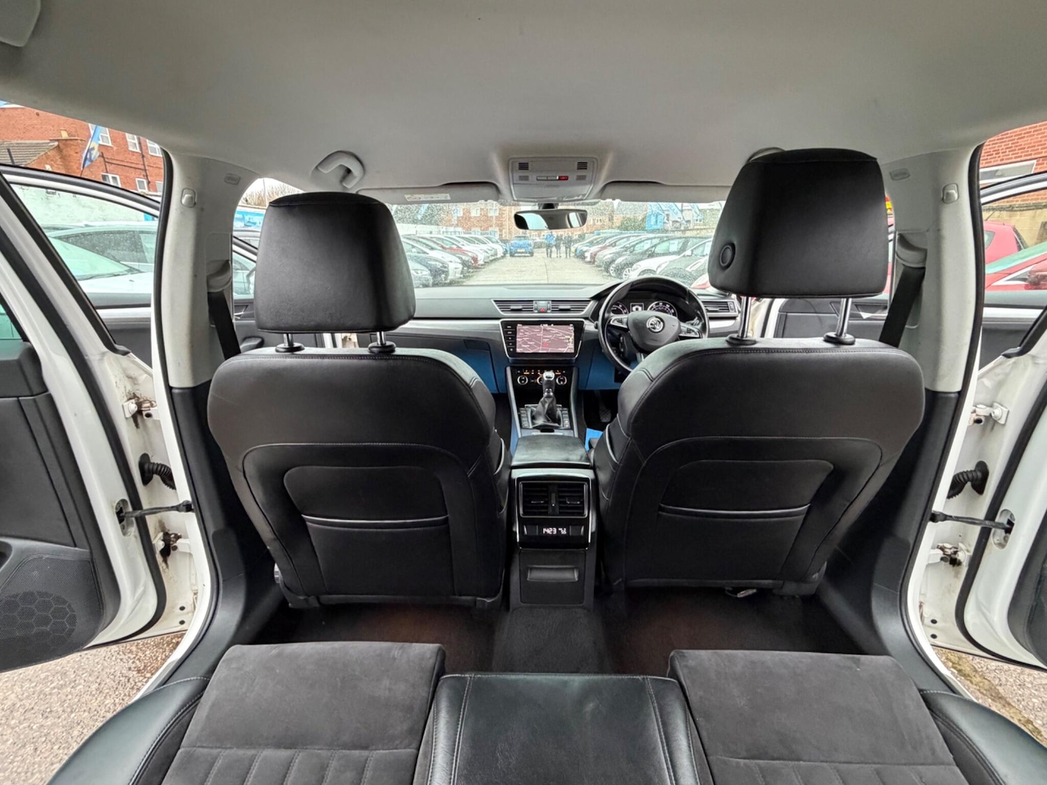 Used Skoda Superb 2017 for sale - 77120020: Photo 36