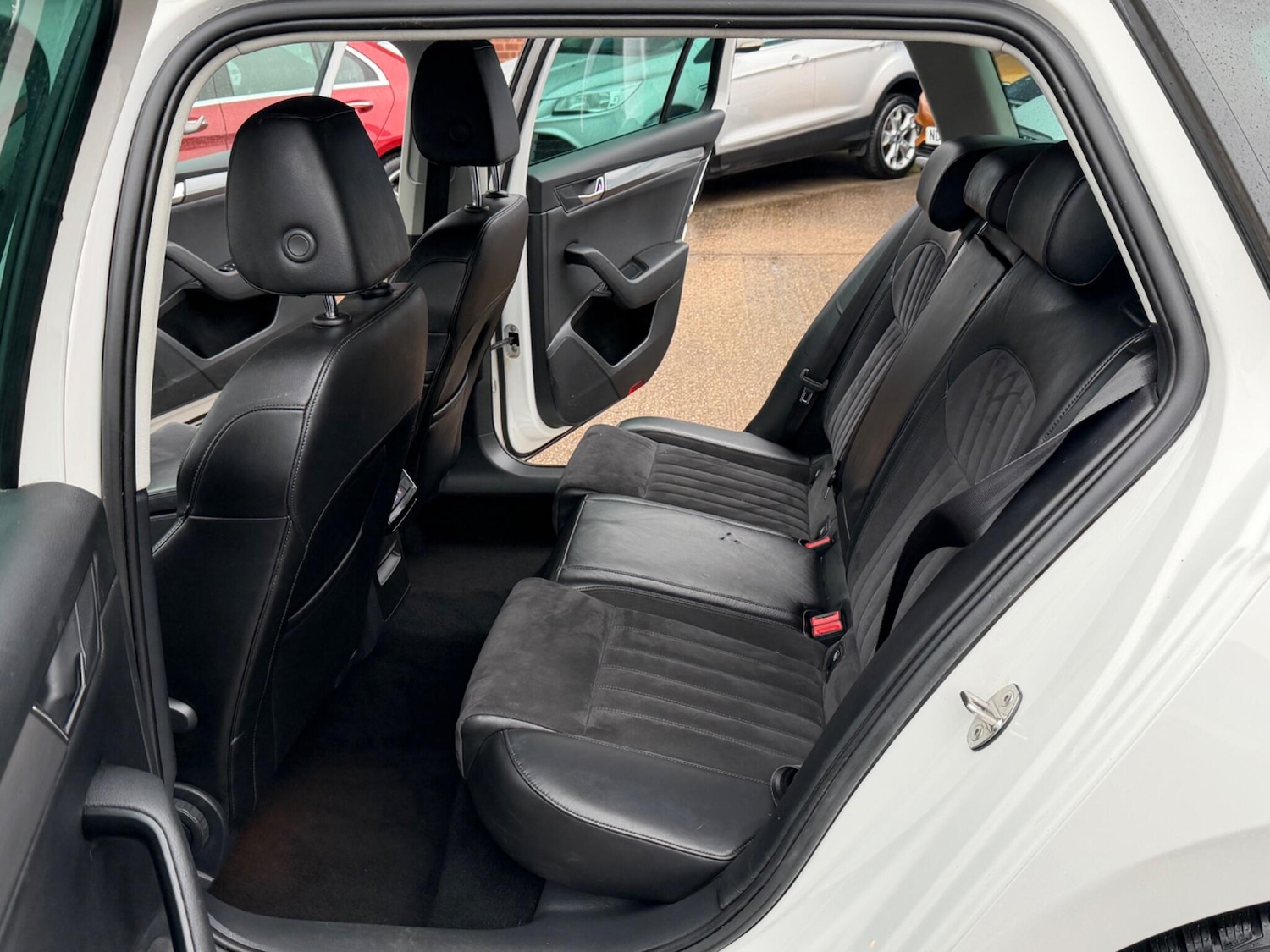 Used Skoda Superb 2017 for sale - 77120020: Photo 5