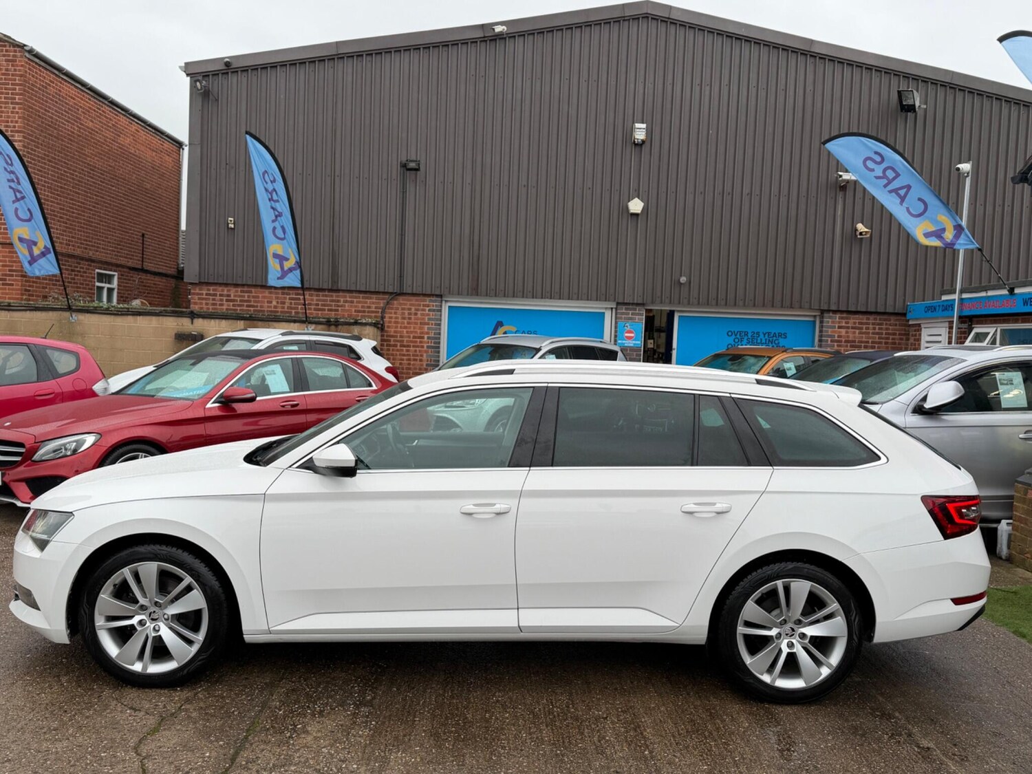 Used Skoda Superb 2017 for sale - 77120020: Photo 9