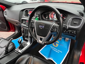 Used Volvo V40 2015 for sale - 76159158: Photo