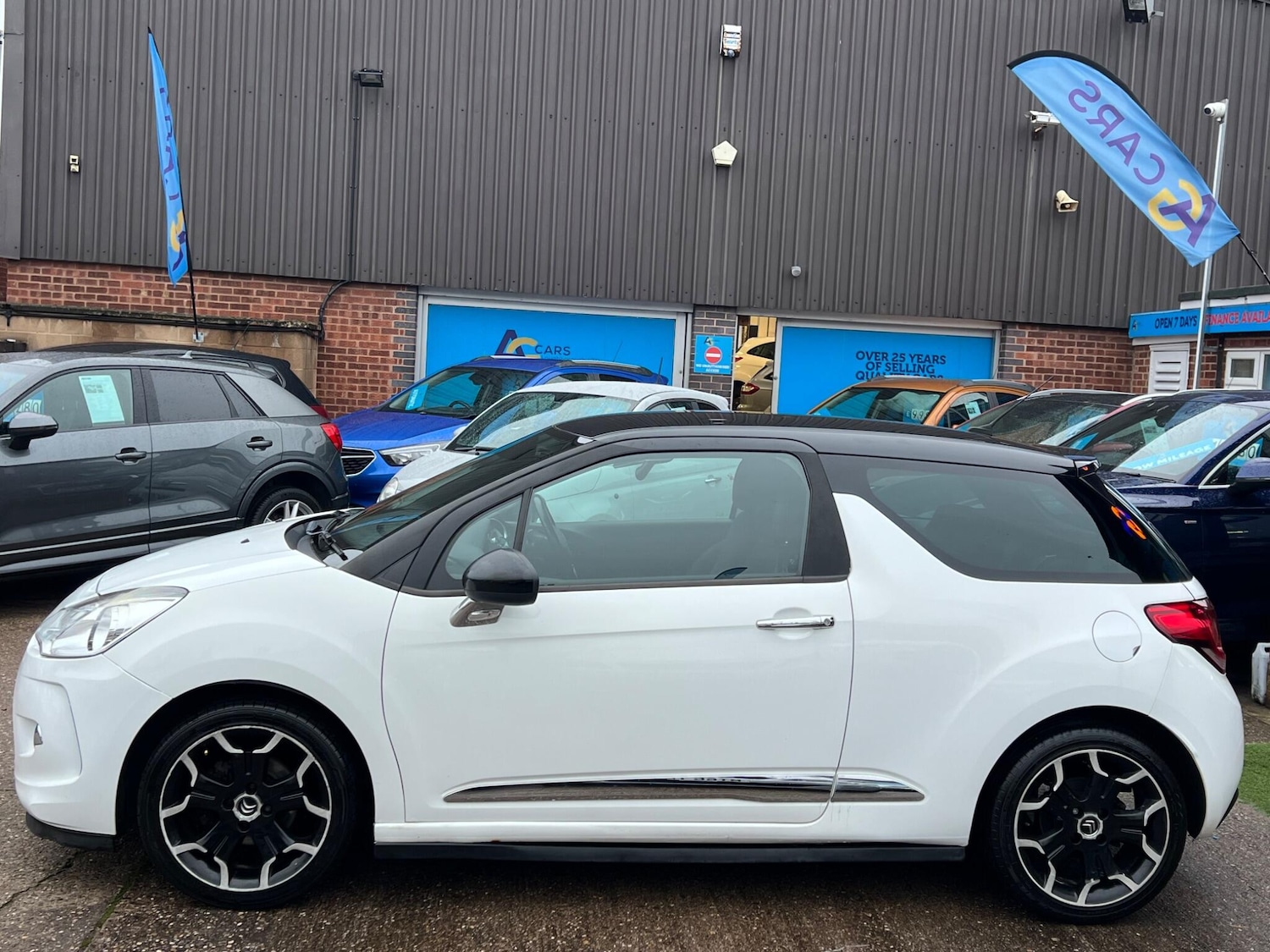 Used Citroen DS3 2012 for sale - 77074103: Photo 8