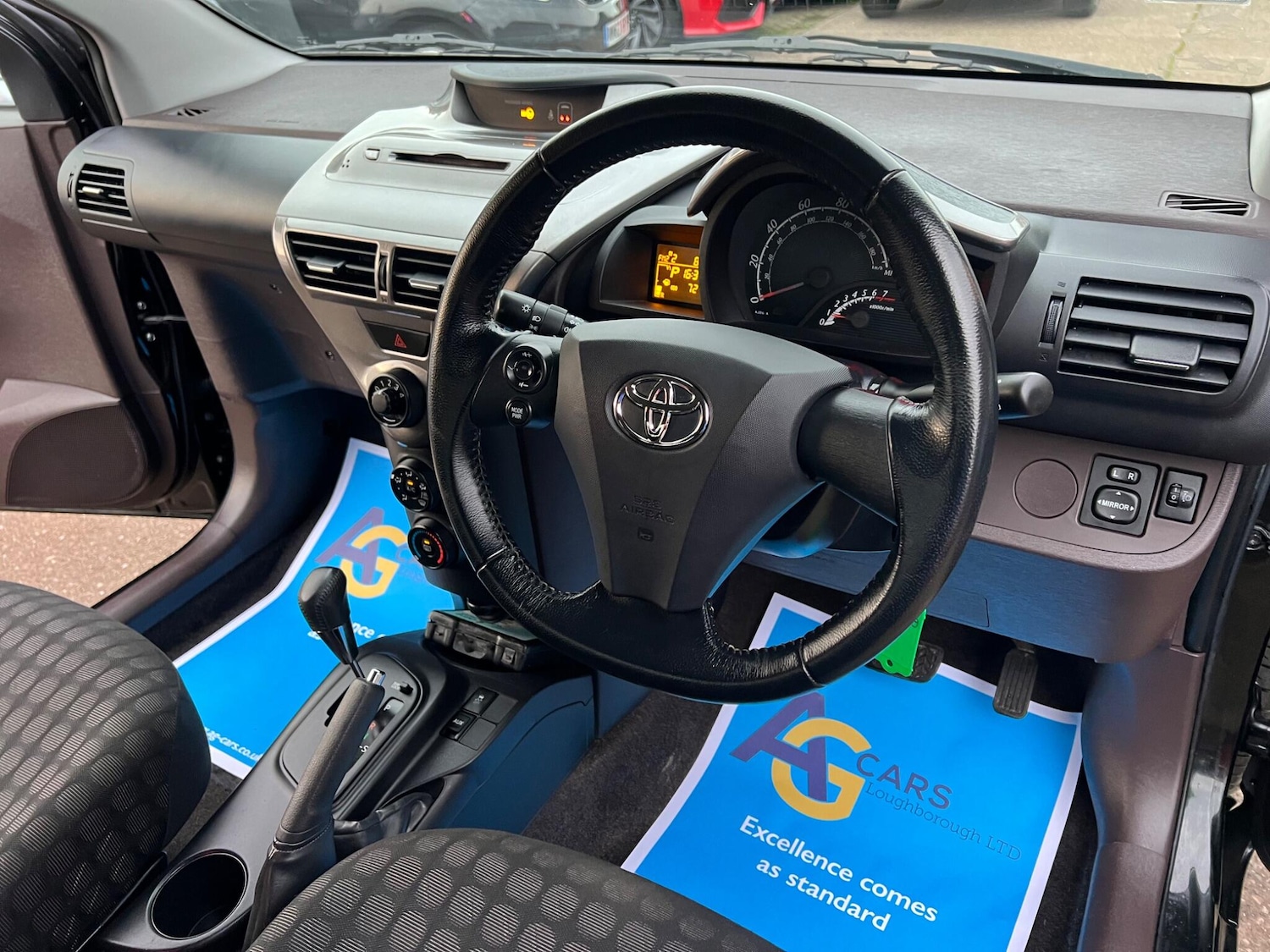 Used Toyota IQ 2009 for sale - 76485761: Photo 3