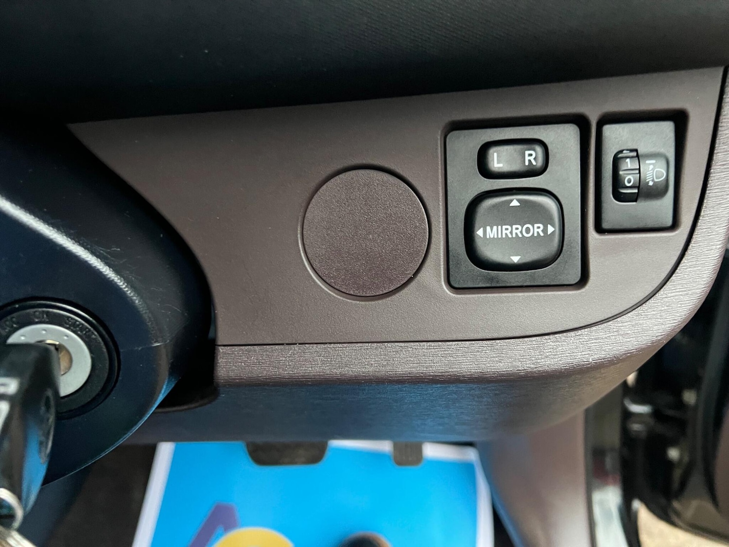 Used Toyota IQ 2009 for sale - 76485761: Photo 33