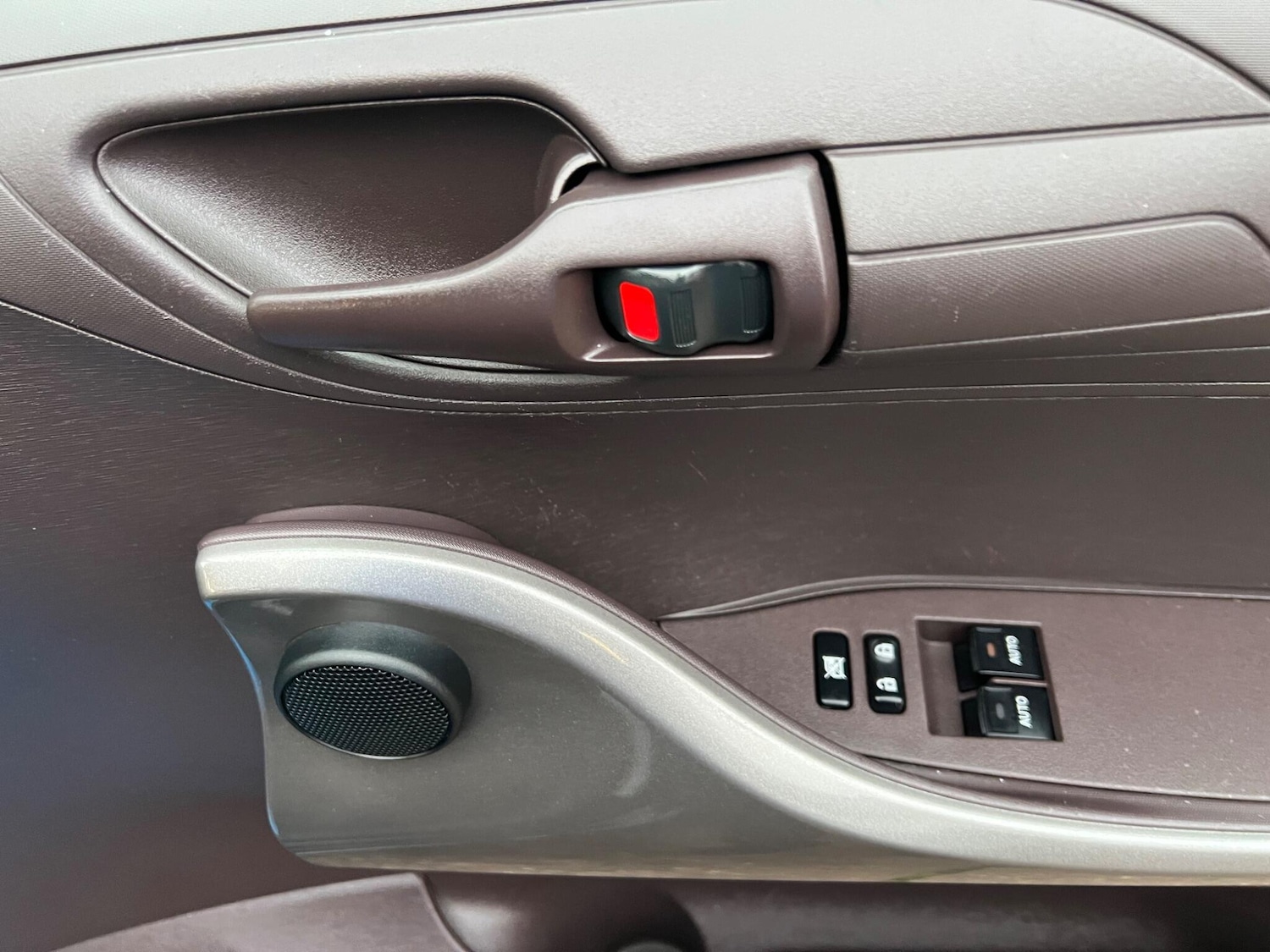 Used Toyota IQ 2009 for sale - 76485761: Photo 34