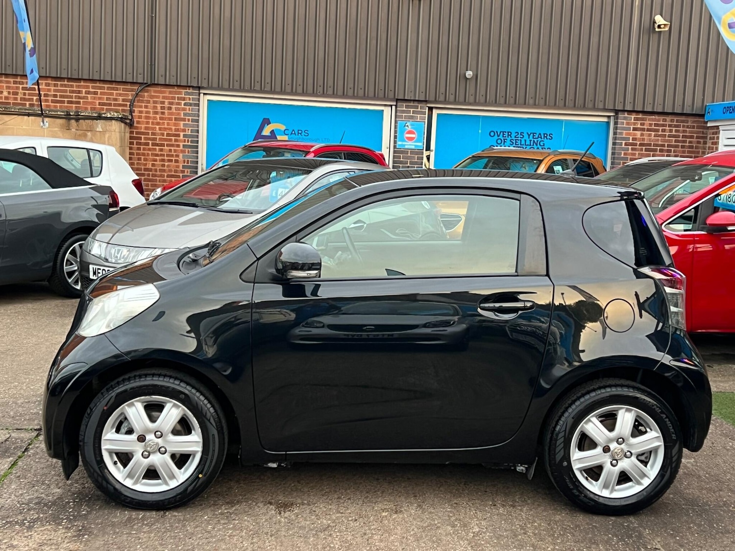 Used Toyota IQ 2009 for sale - 76485761: Photo 39