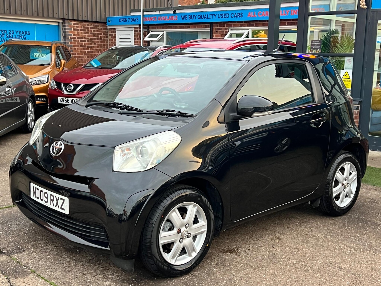 Used Toyota IQ 2009 for sale - 76485761: Photo 44