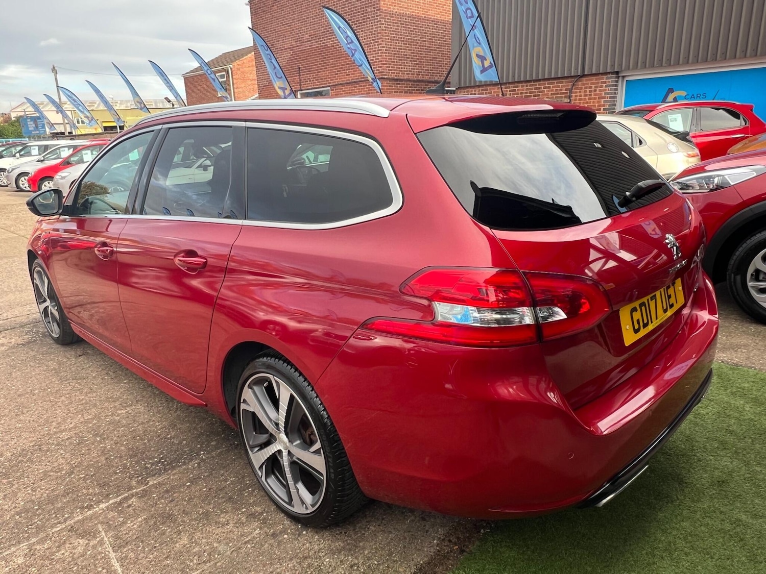 Used Peugeot 308 2017 for sale - 76994494: Photo 15