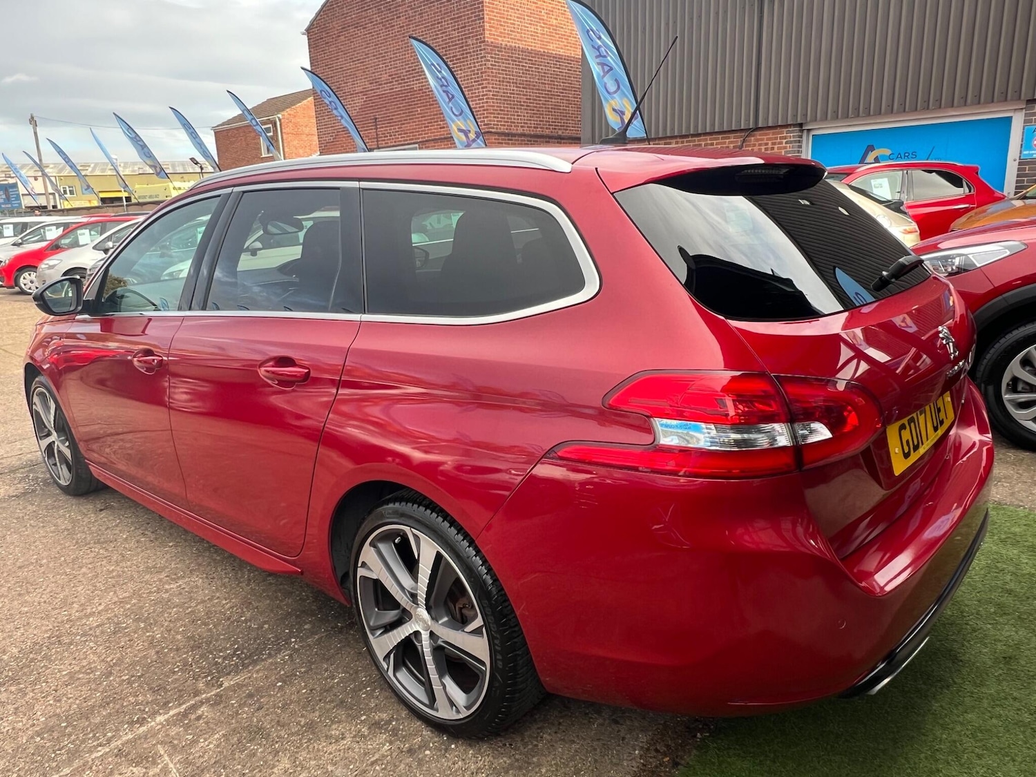 Used Peugeot 308 2017 for sale - 76994494: Photo 18