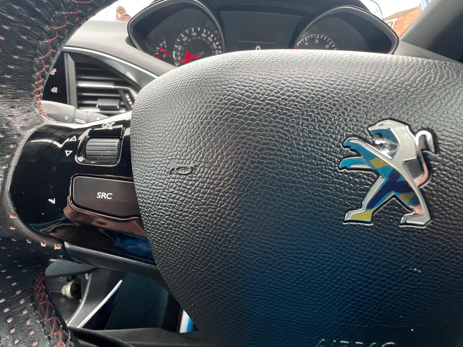 Used Peugeot 308 2017 for sale - 76994494: Photo 40