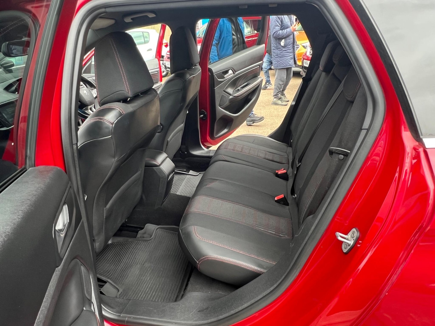 Used Peugeot 308 2017 for sale - 76994494: Photo 42