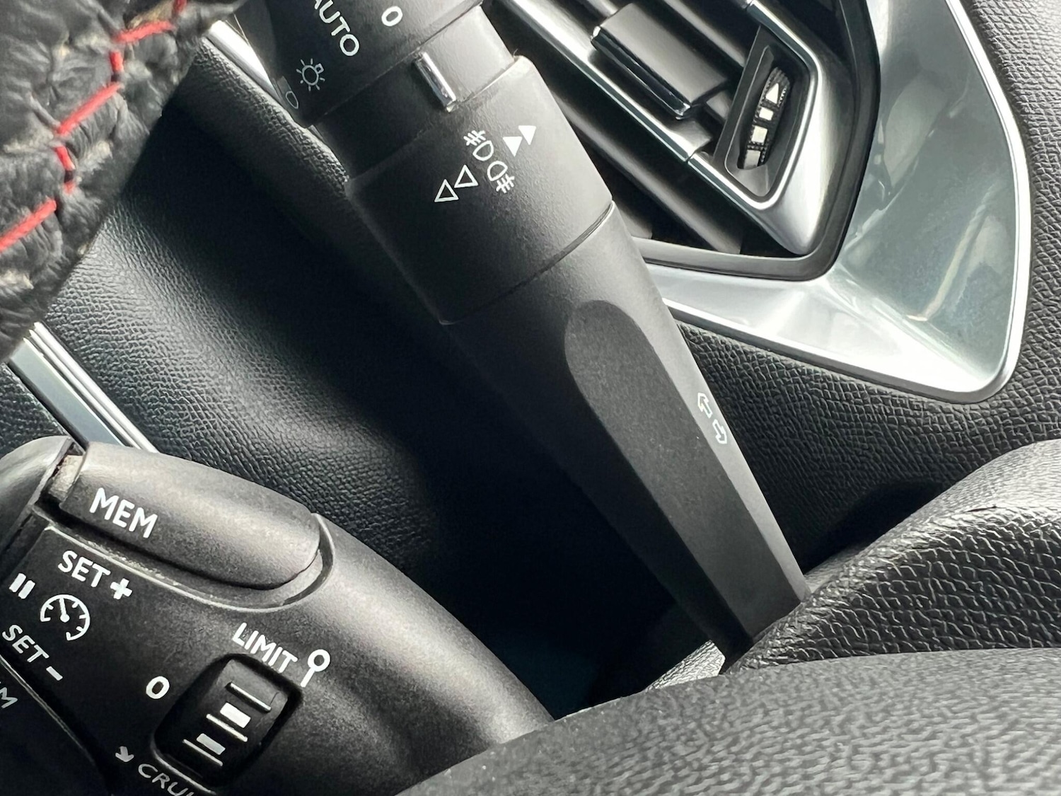 Used Peugeot 308 2017 for sale - 76994494: Photo 45