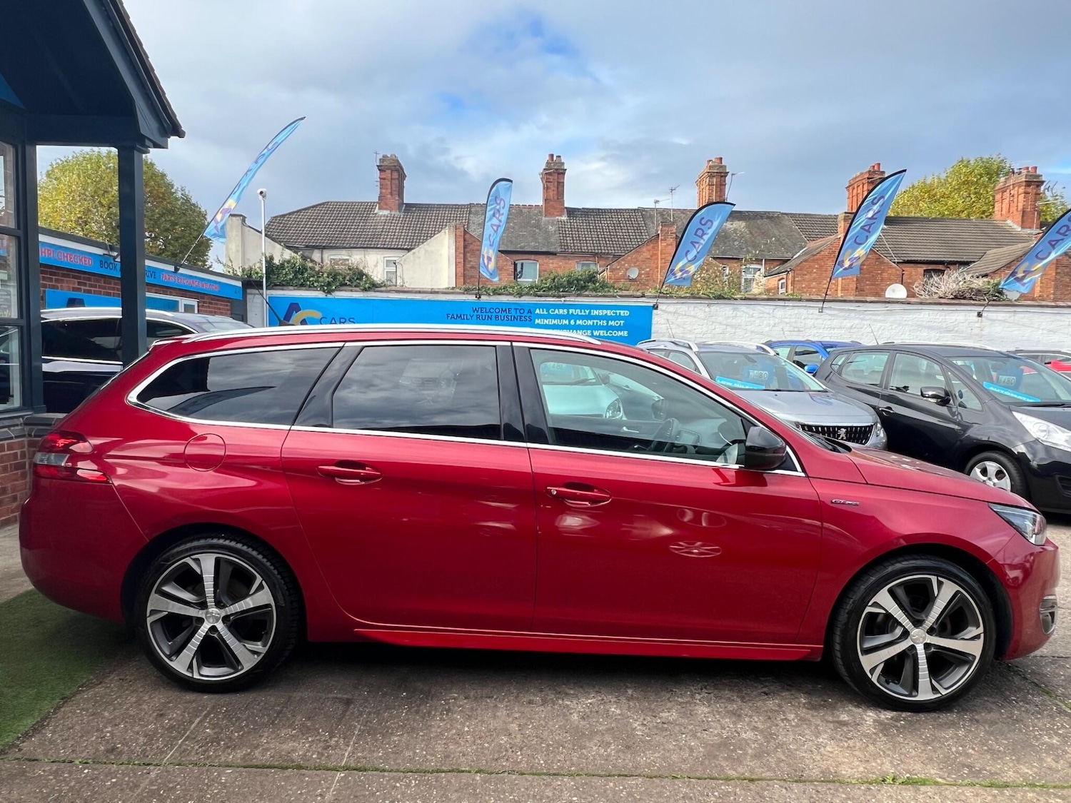 Used Peugeot 308 2017 for sale - 76994494: Photo 49