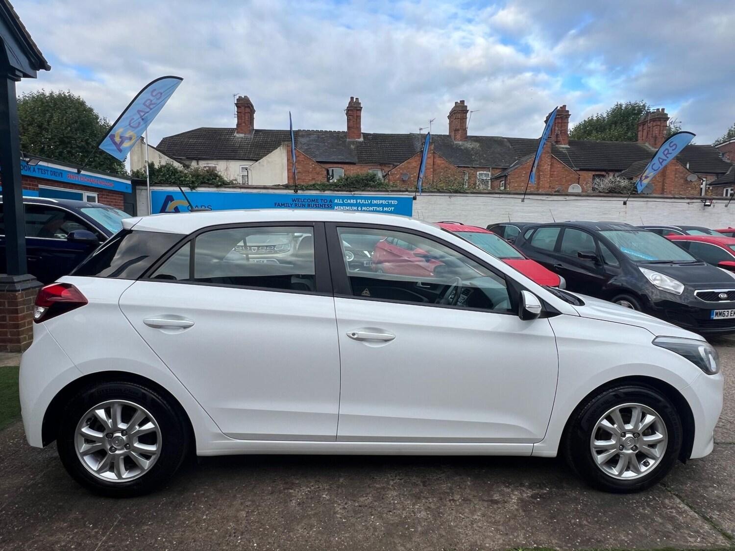 Used Hyundai i20 2016 for sale - 76270887: Photo 15