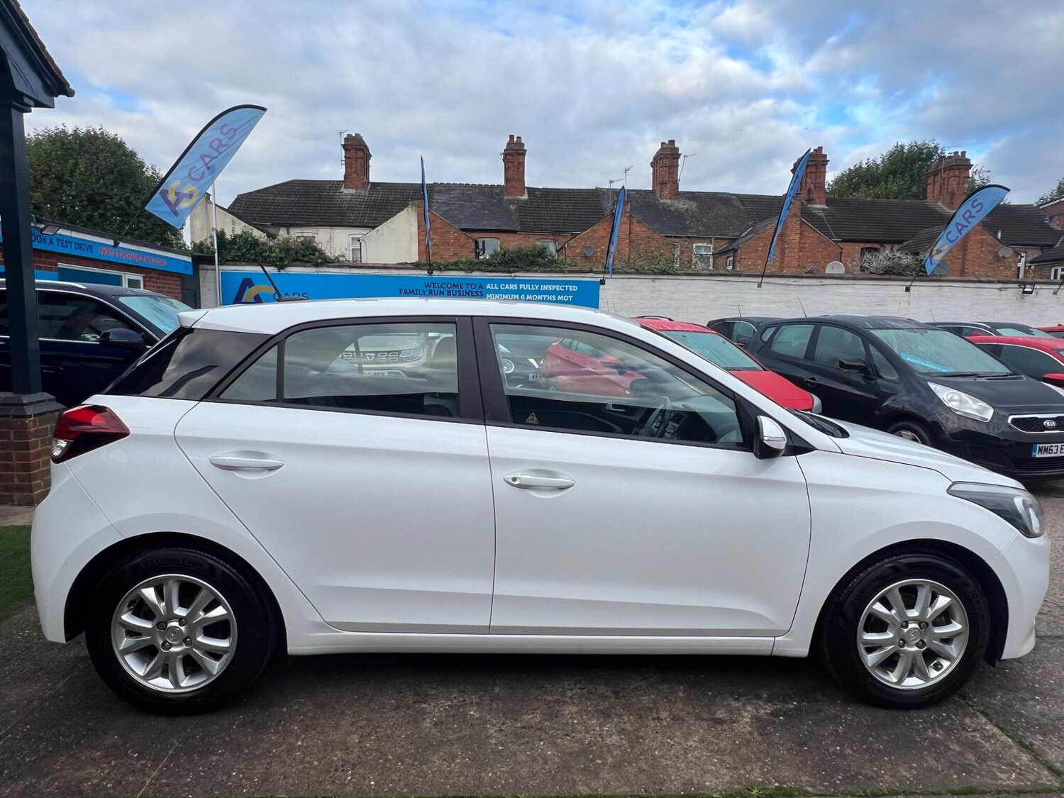 Used Hyundai i20 2016 for sale - 76270887: Photo 16