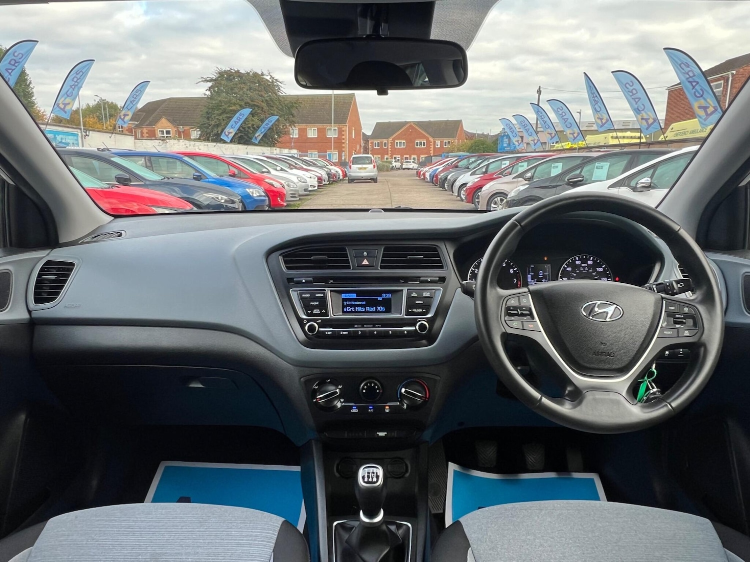 Used Hyundai i20 2016 for sale - 76270887: Photo 2