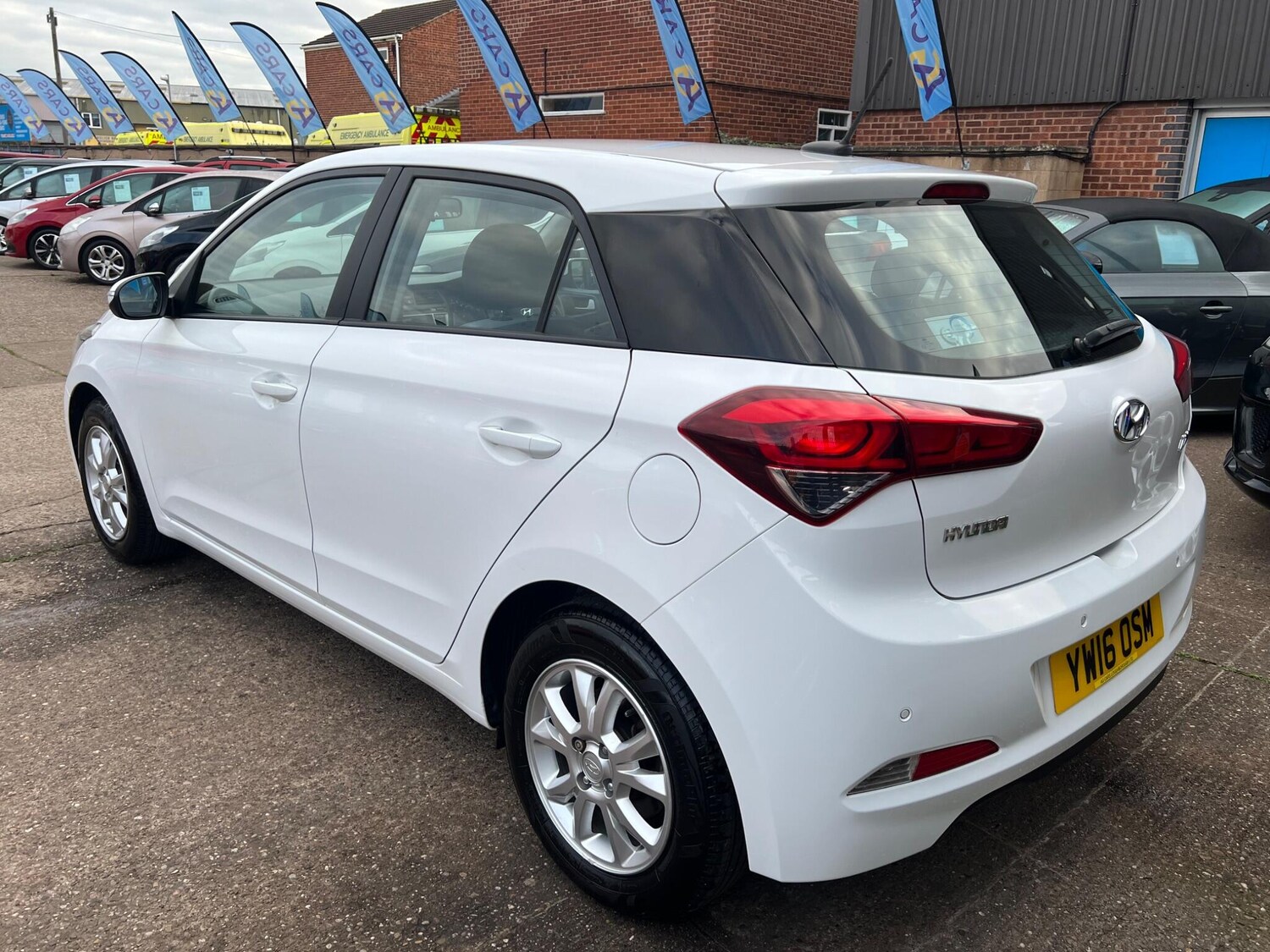 Used Hyundai i20 2016 for sale - 76270887: Photo 28