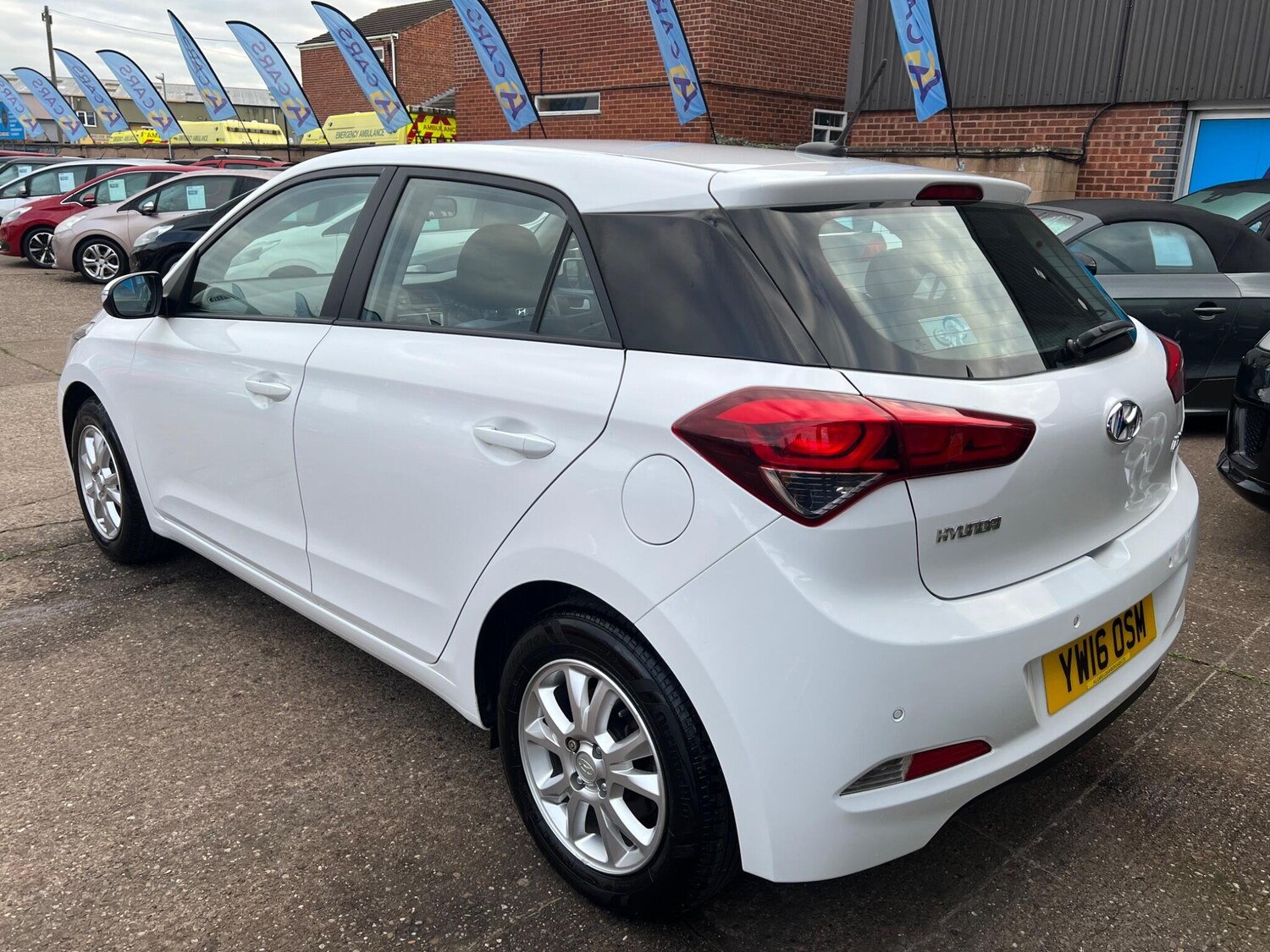Used Hyundai i20 2016 for sale - 76270887: Photo 29