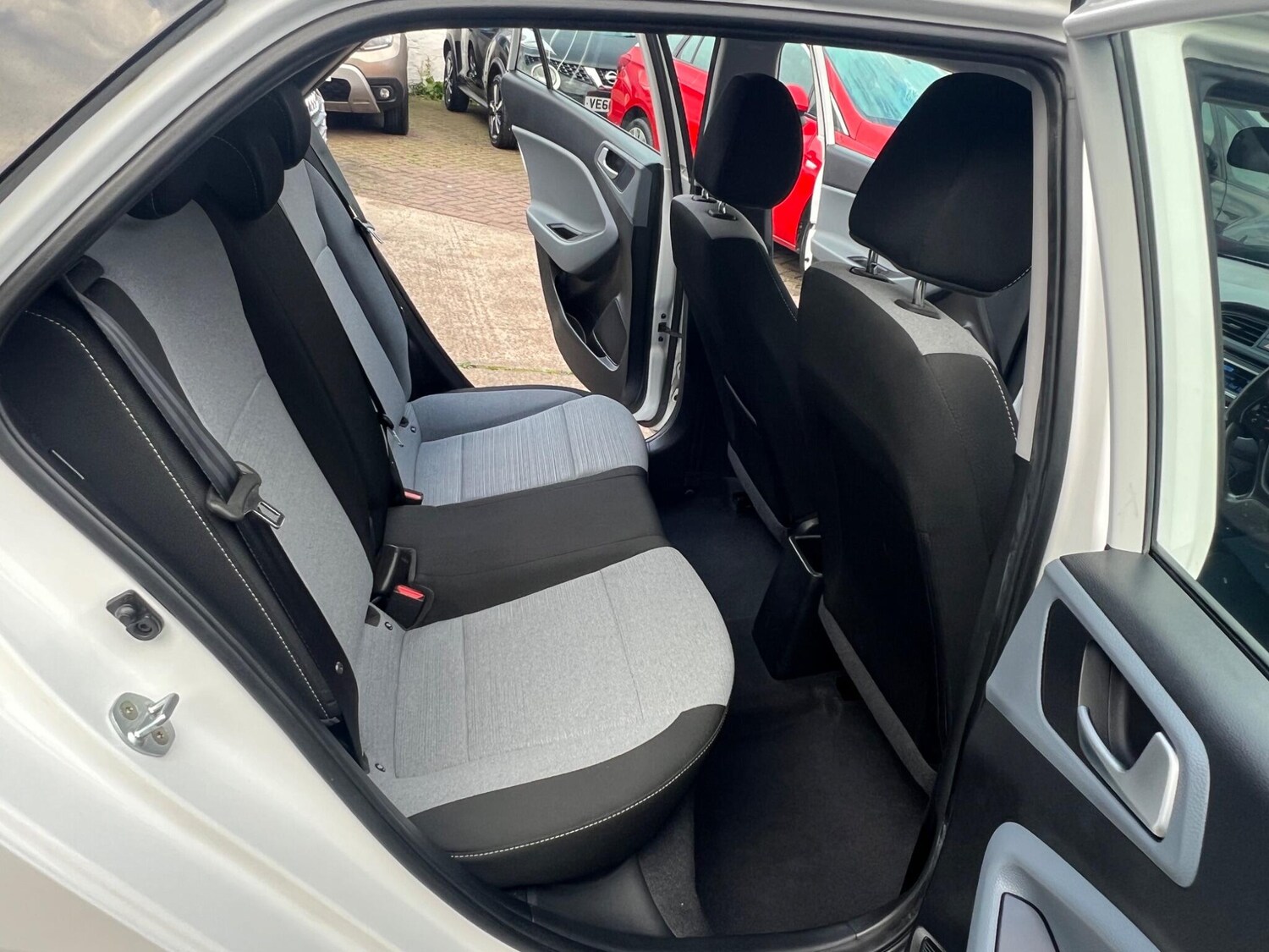 Used Hyundai i20 2016 for sale - 76270887: Photo 46