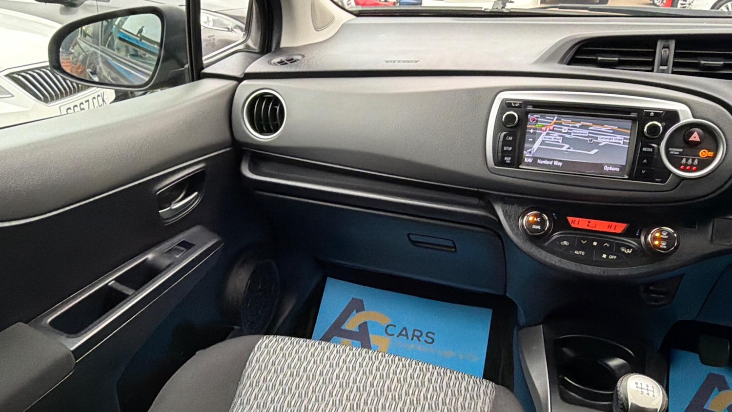 Used Toyota Yaris 2014 for sale - 77574377: Photo 22