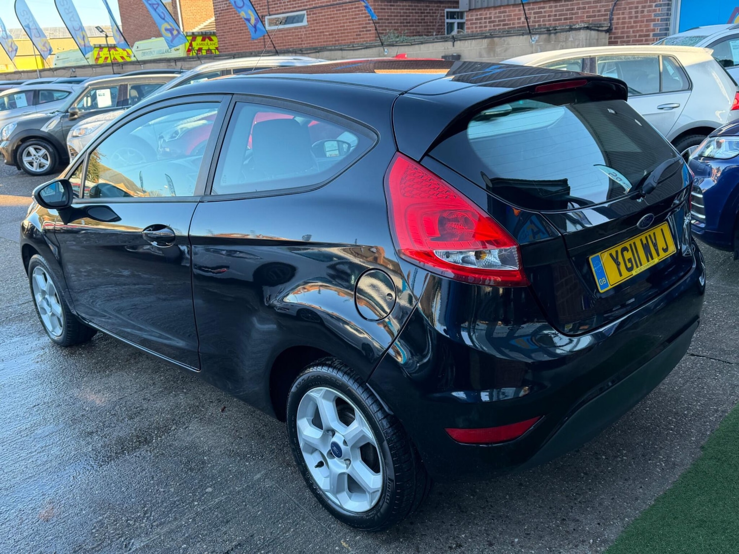 Used Ford Fiesta 2011 for sale - 77090953: Photo 28