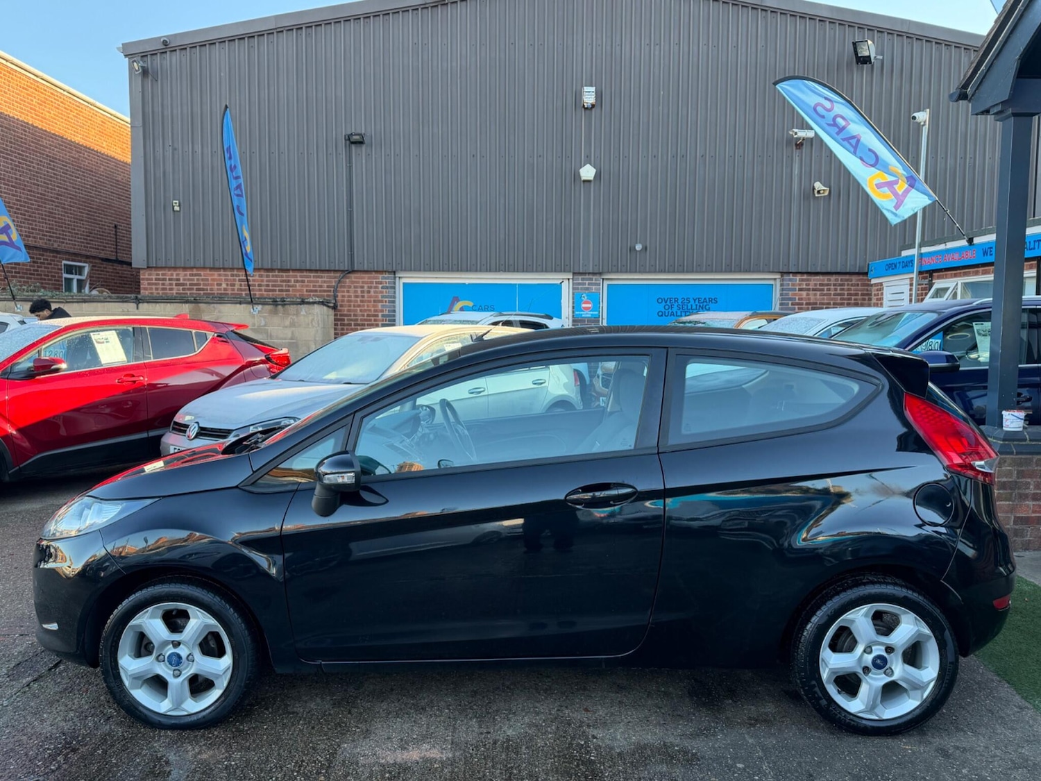 Used Ford Fiesta 2011 for sale - 77090953: Photo 29