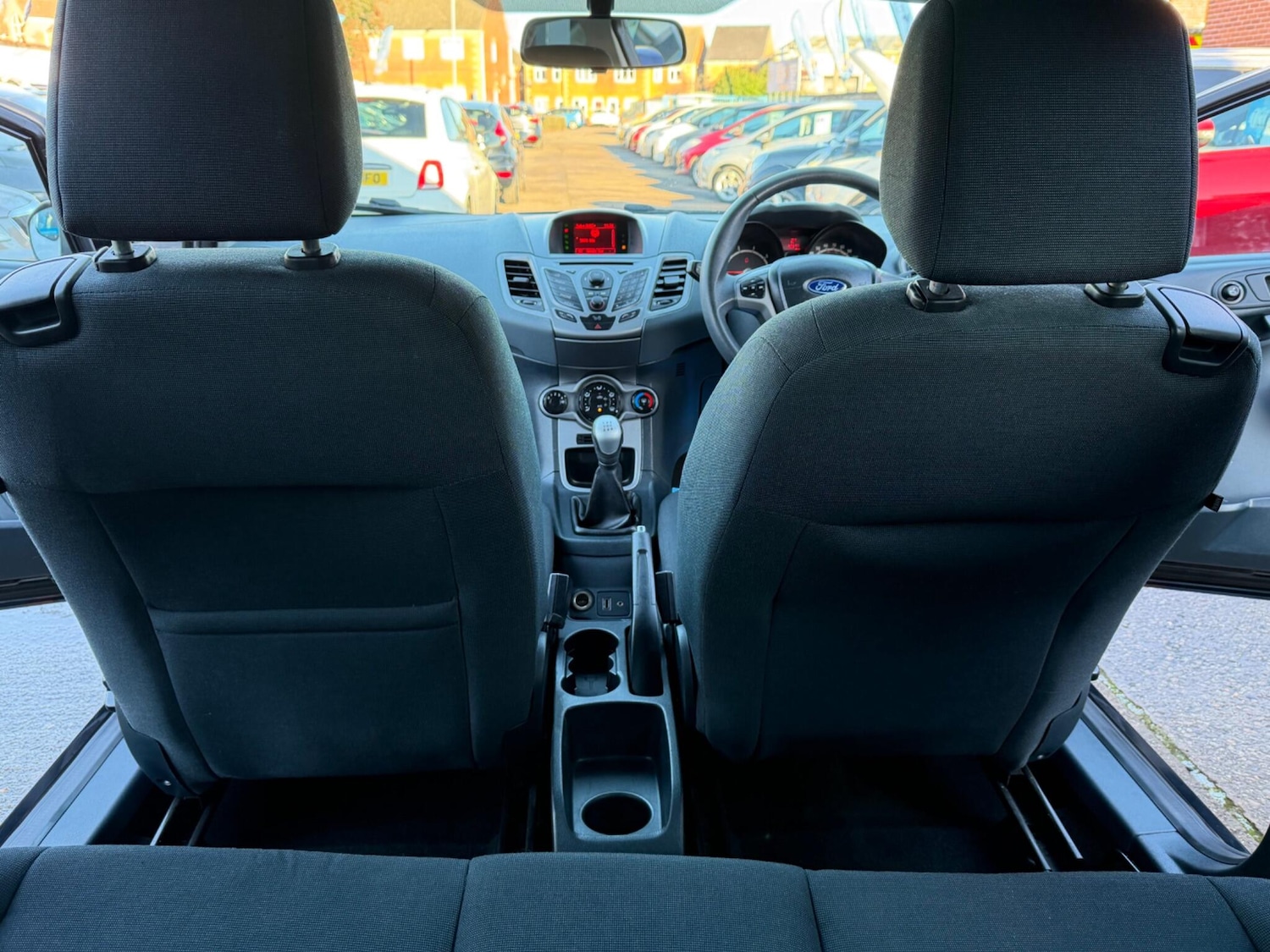 Used Ford Fiesta 2011 for sale - 77090953: Photo 42