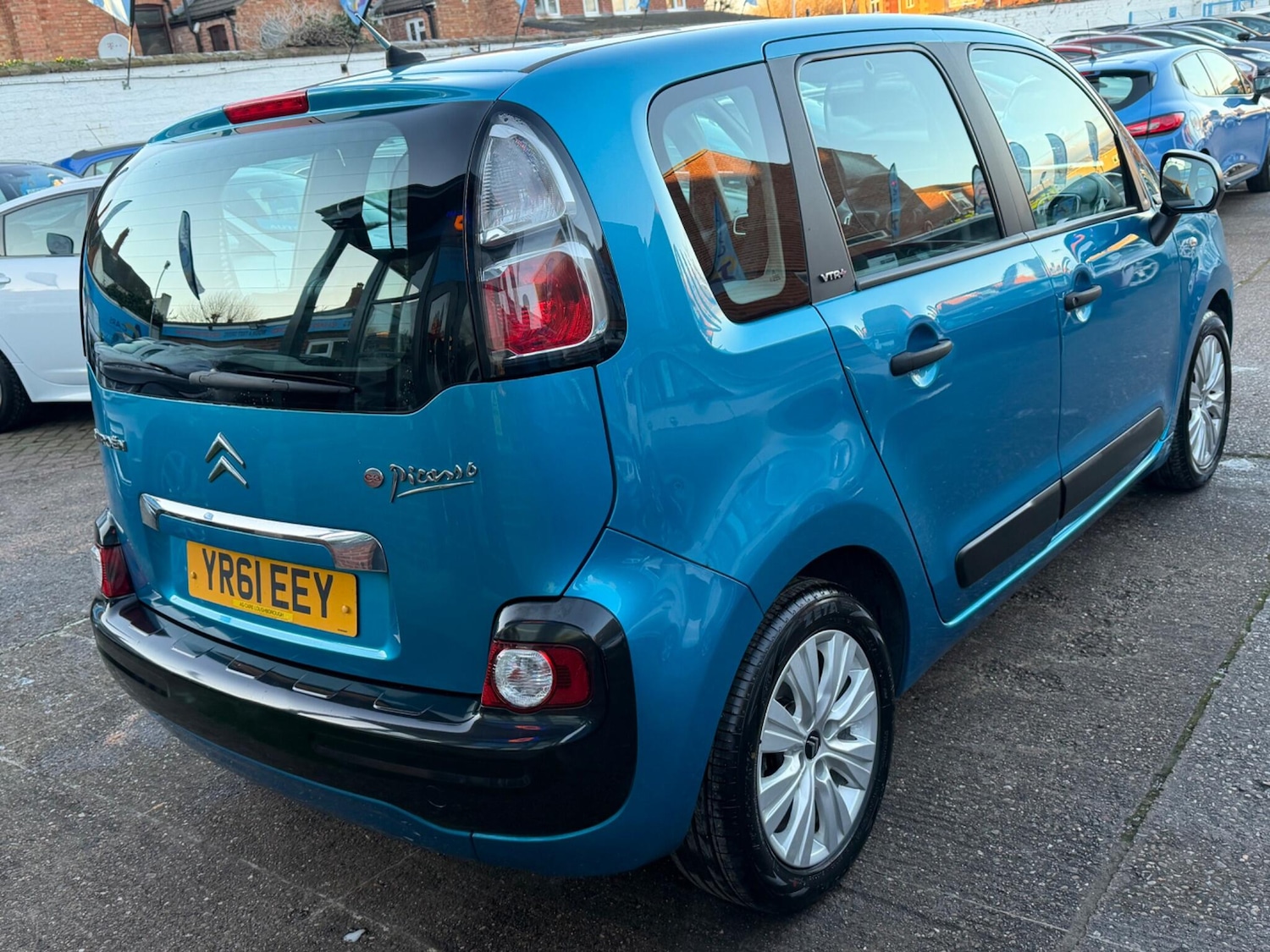 Used Citroen C3 Picasso 2011 for sale - 77091886: Photo 12