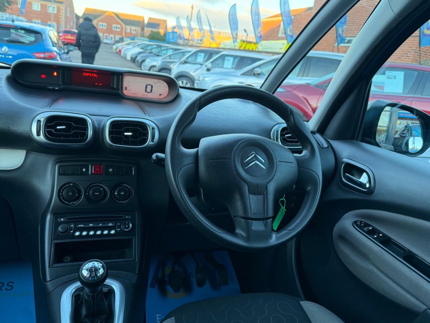 Used Citroen C3 Picasso 2011 for sale - 77091886: Photo 22