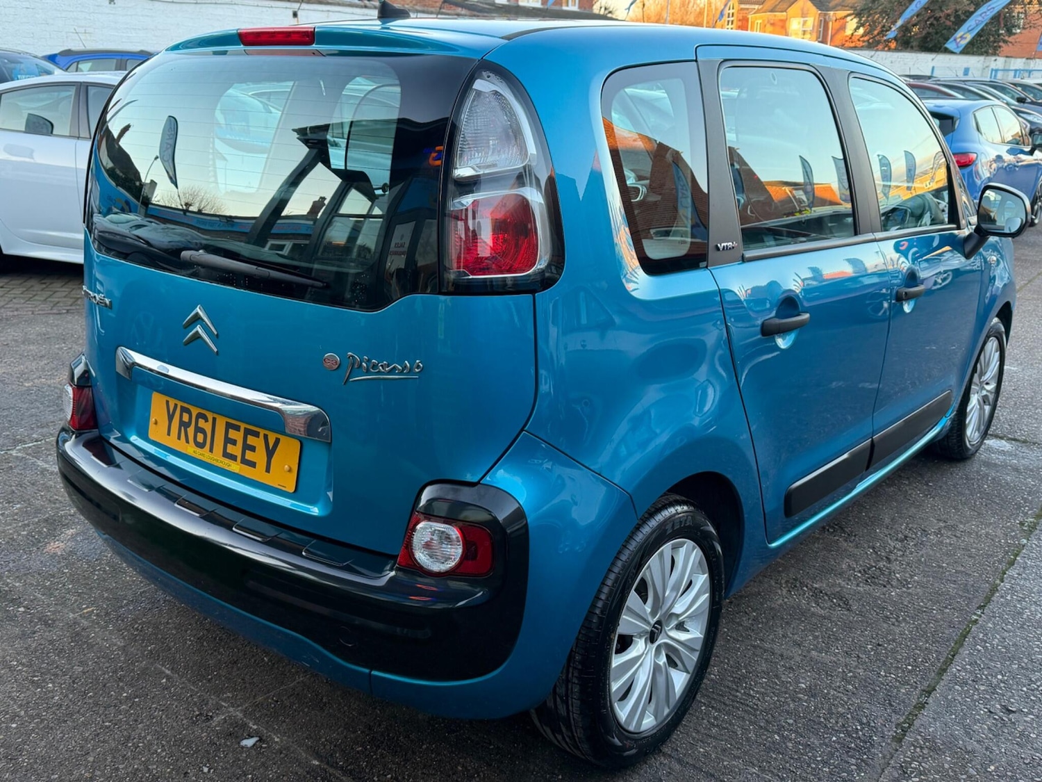 Used Citroen C3 Picasso 2011 for sale - 77091886: Photo 40