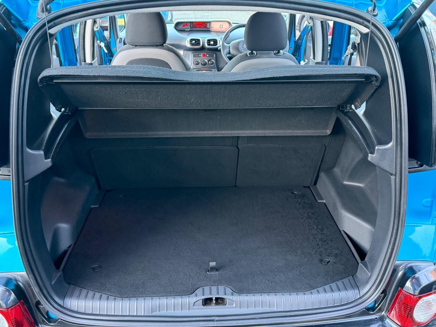 Used Citroen C3 Picasso 2011 for sale - 77091886: Photo 50