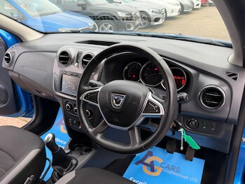 Used Dacia Sandero Stepway 2017 for sale - 77807913: Photo